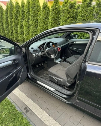 Opel Astra cena 9500 przebieg: 165918, rok produkcji 2007 z Sosnowiec małe 106